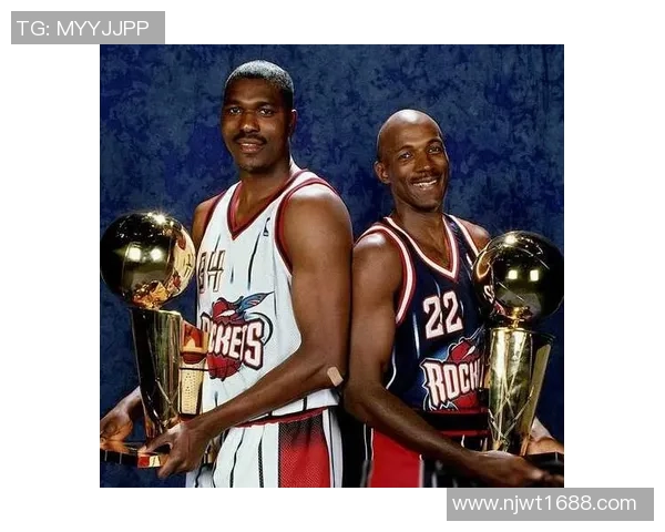 火箭与太阳的经典对决回顾:95年NBA季后赛的激烈战斗与传奇瞬间 火箭与太阳的经典对决回顾:95年NBA季后赛的激烈战斗与传奇瞬间